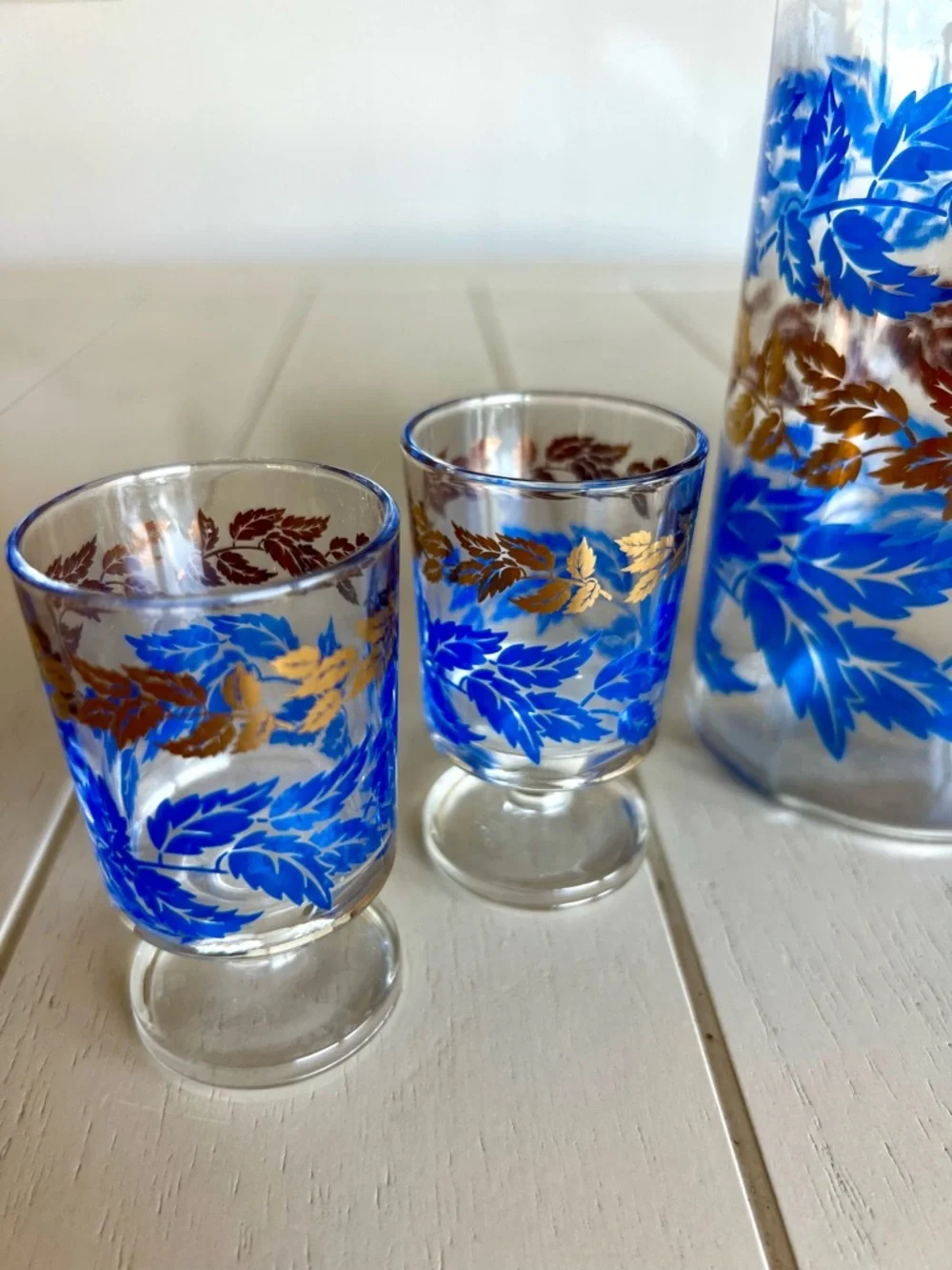 Luminarc Blue and Gold Leaf Glass Decanter Set - Picture 2 of 5